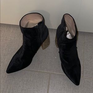 Betsey Johnson black velvet booties